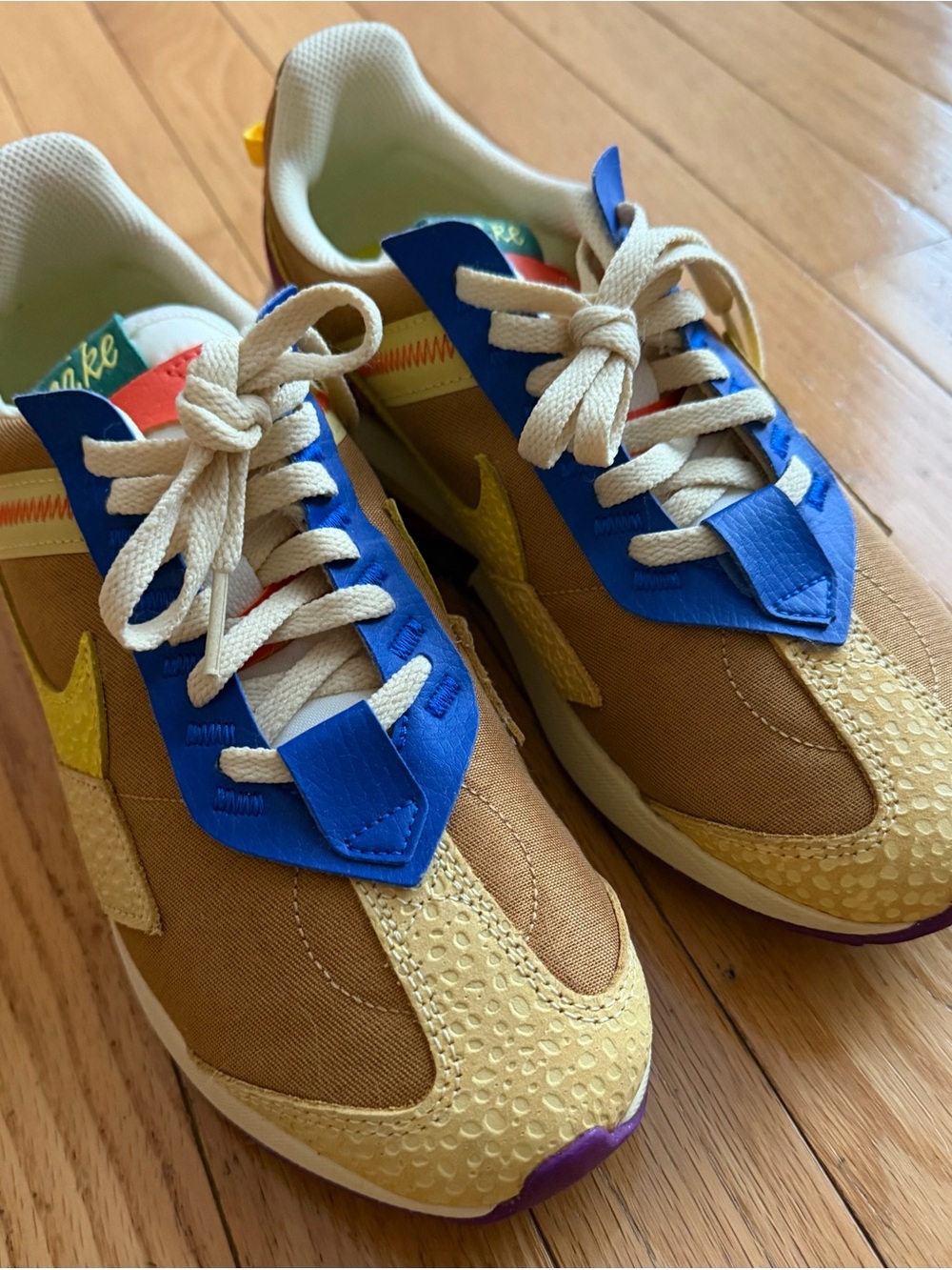 Nike Air Max Pre-Day. Women's Optimism. Size 8. - Picture 9 of 10